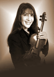 Violinist Lucia Neaga